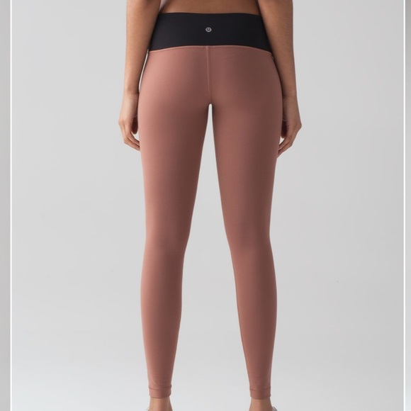 Lululemon Wunder Under Tight in Henna / Black - Picture 2 of 8